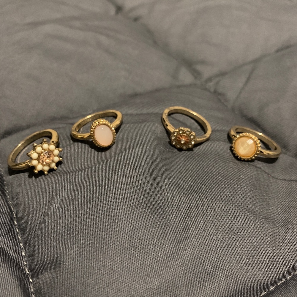 Pack of rings